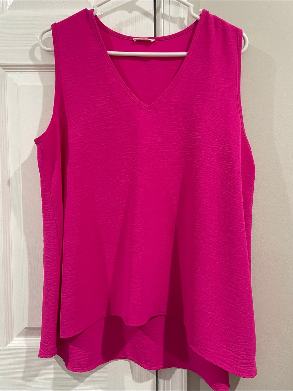 JODIFL V-Neck Sleeveless Tank Top in Hot Pink